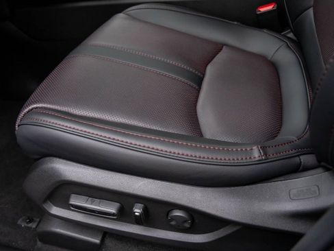Certified 2026 Honda Pilot Black Edition image 17