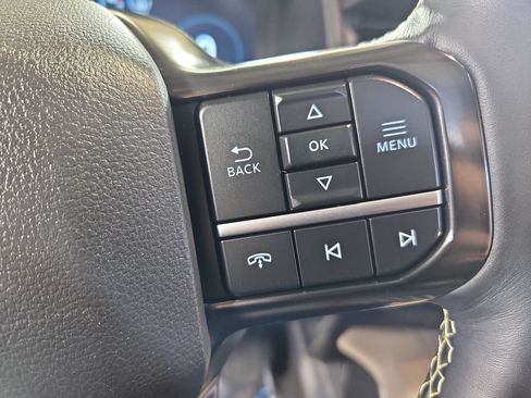 Used 2024 Ford Expedition Platinum AWD/4WD image 22