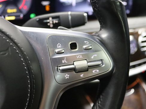 Used 2018 Mercedes-Benz S 560 4MATIC Sedan image 34