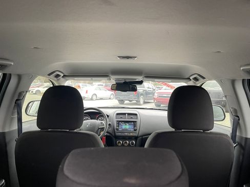 Used 2023 Mitsubishi Outlander Sport ES image 24