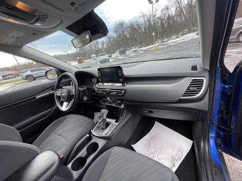 Used 2023 Kia Seltos LX image 11