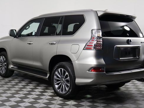 Used 2023 Lexus GX 460 Luxury w/ Off Road Package image 6