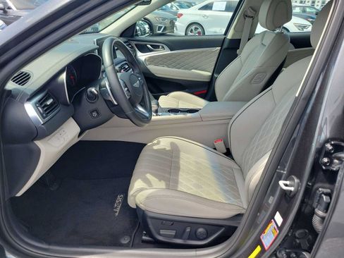 Used 2019 Genesis G70 2.0T Advanced w/ Dynamic Package RWD image 15