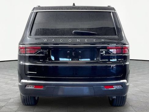 Used 2022 Jeep Wagoneer Series III w/ Premium Group I AWD/4WD image 4