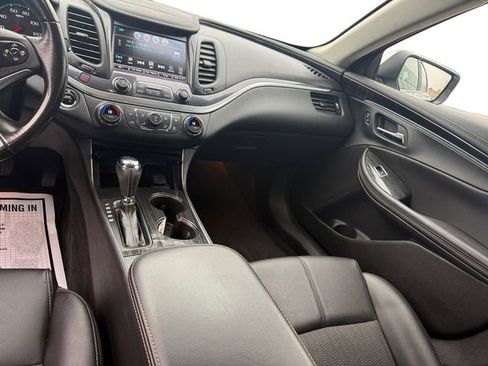 Used 2018 Chevrolet Impala LT image 11