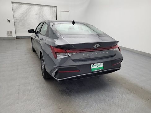 Used 2024 Hyundai Elantra SEL image 5