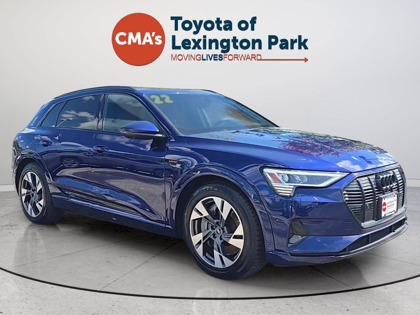 Used 2022 Audi e-tron Premium AWD/4WD image 16