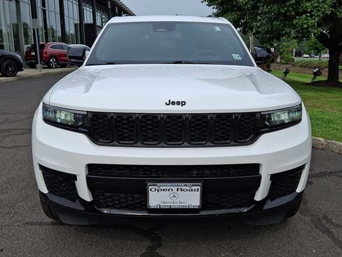Used 2023 Jeep Grand Cherokee L Laredo AWD/4WD image 2