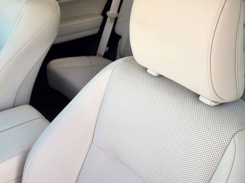 Used 2021 Lexus GX 460 Premium w/ Premium Package image 16