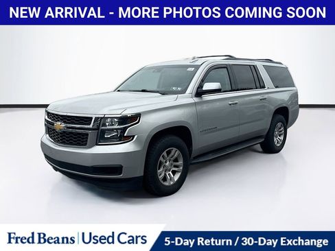 Used 2017 Chevrolet Suburban LT AWD/4WD image 3