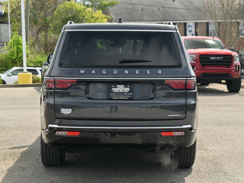 Used 2024 Jeep Wagoneer Series III image 13