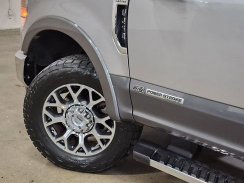 Used 2021 Ford F250 Lariat w/ Lariat Value Package image 23