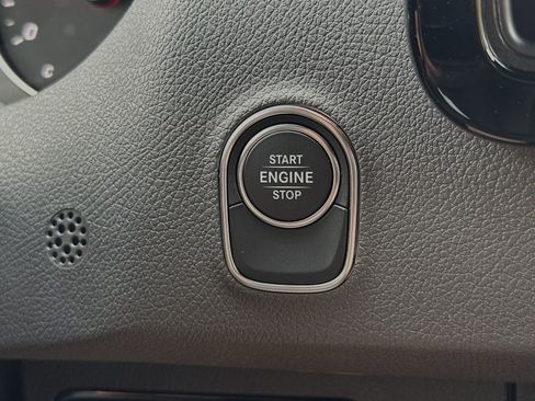 Used 2024 Mercedes-Benz Sprinter 2500 image 25