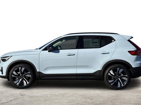 New 2026 Volvo XC40 B5 Ultra w/ Climate Package image 5