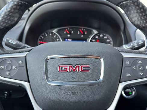 Used 2022 GMC Terrain SLE image 35