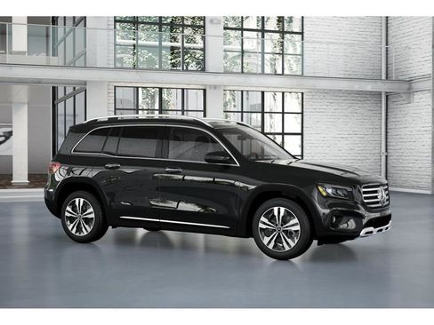 New 2026 Mercedes-Benz GLB 250 4MATIC image 13