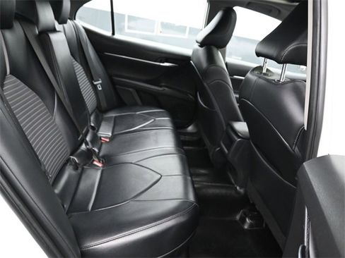 Used 2023 Toyota Camry SE w/ Cold Weather Package image 7