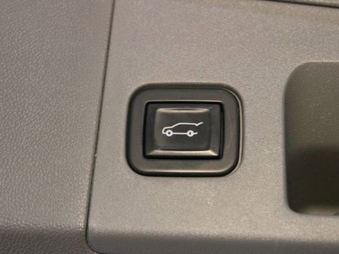 Used 2021 Cadillac XT5 Premium Luxury AWD/4WD image 17