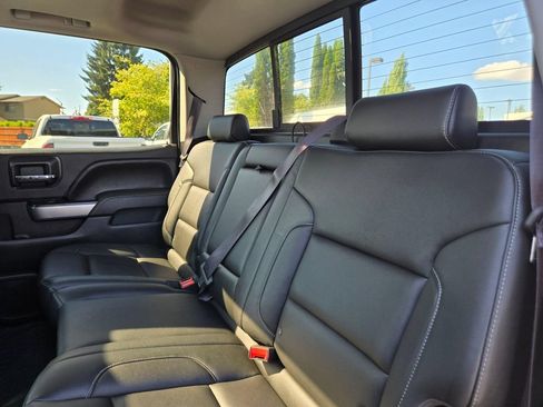 Used 2017 Chevrolet Silverado 1500 LTZ Z71 w/ LTZ Plus Package AWD/4WD image 18