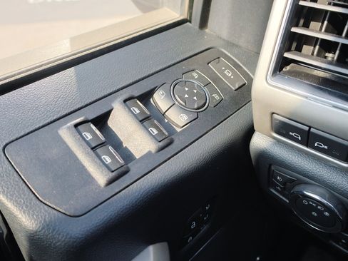 Certified 2022 Ford F250 Lariat w/ Tremor Off-Road Package image 19