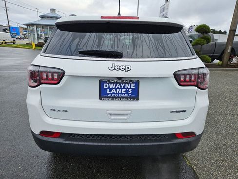 New 2026 Jeep Compass Latitude image 4