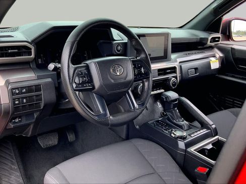 Certified 2026 Toyota Tacoma SR5 AWD/4WD image 17