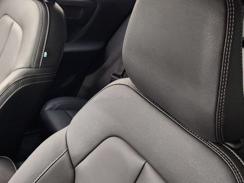 Certified 2026 Volvo XC40 B5 Plus AWD/4WD image 15