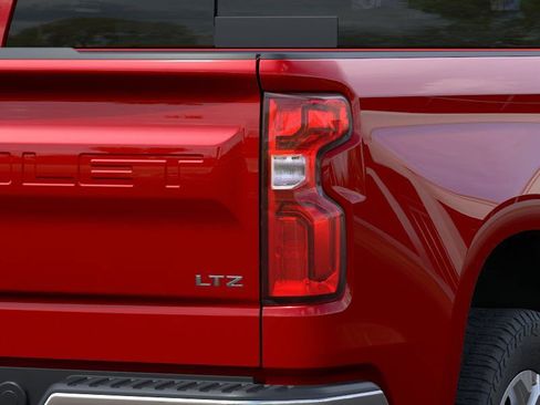 New 2026 Chevrolet Silverado 1500 LTZ w/ Z71 Off-Road Package AWD/4WD image 11