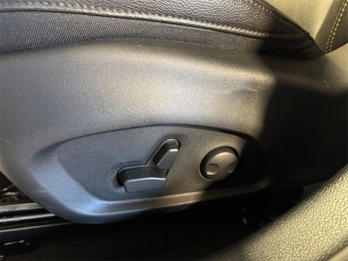 Used 2024 Jeep Compass Limited image 13