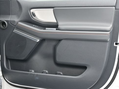 Used 2025 Ford Expedition Max Active image 22