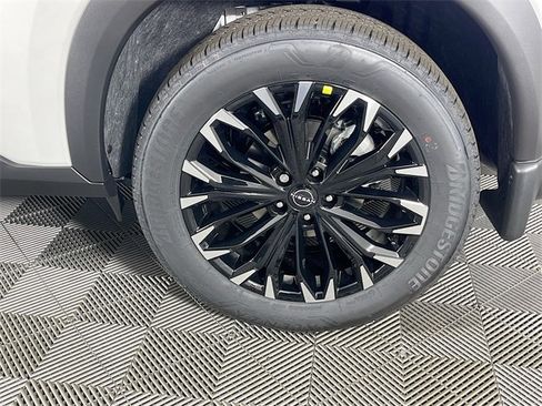 New 2026 Nissan Rogue SV image 20