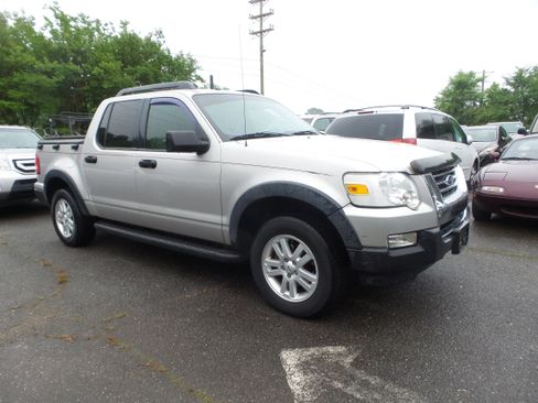 Used 2008 Ford Explorer Sport Trac XLT AWD/4WD image 1