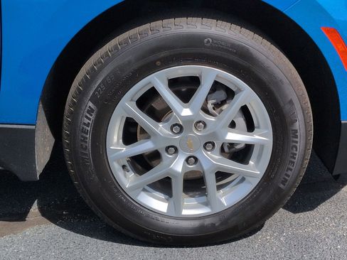 Certified 2024 Chevrolet Equinox LT w/ LPO, Floor Liner Package image 12