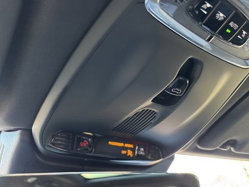 Used 2021 Volvo XC60 T5 R-Design w/ Advanced Package image 43