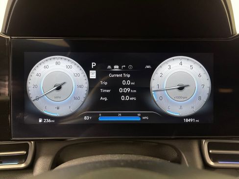 Certified 2025 Hyundai Elantra SEL FWD image 20