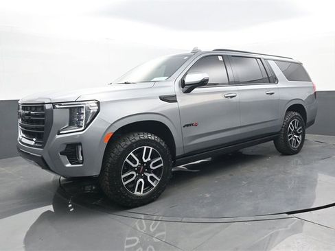 Used 2023 GMC Yukon XL AT4 w/ AT4 Premium Plus Package image 25