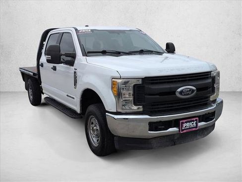Used 2019 Ford F250 XL w/ Power Equipment Group image 3