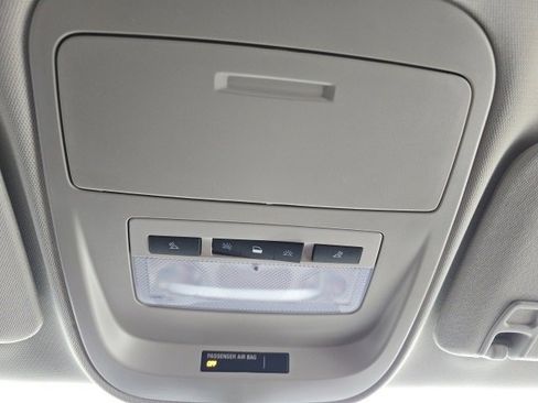 Used 2018 Chevrolet Colorado ZR2 image 26