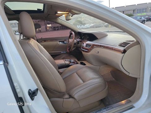Used 2008 Mercedes-Benz S 550 image 17