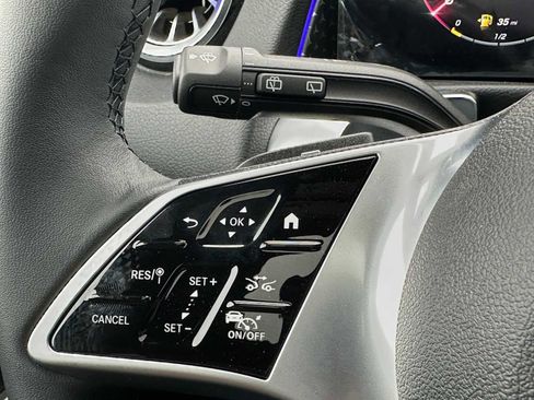 New 2026 Mercedes-Benz GLB 250 4MATIC image 34
