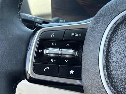Used 2025 Kia Sorento EX w/ Panoramic Sunroof Package FWD image 41