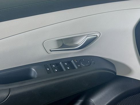 Used 2025 Hyundai Tucson SEL FWD image 15