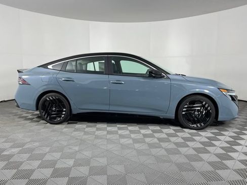 New 2026 Nissan Sentra SR w/ SR Premium Package FWD image 12