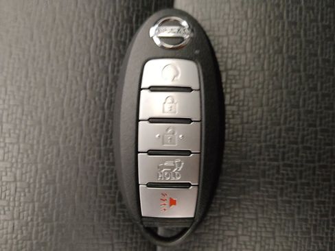 Used 2021 Nissan Rogue SV w/ Premium Package image 32