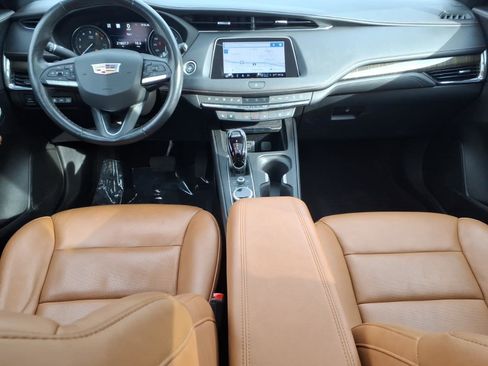 Certified 2023 Cadillac XT4 Premium Luxury w/ Technology Package AWD/4WD image 30