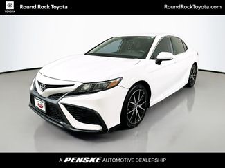 Used 2021 Toyota Camry SE image 1