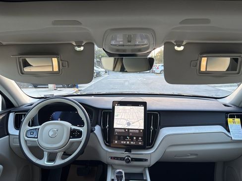 New 2026 Volvo XC60 B5 Ultra image 13