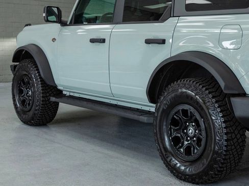 Used 2024 Ford Bronco Wildtrak AWD/4WD image 39
