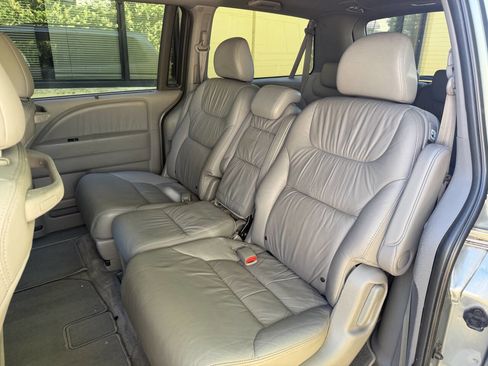 Used 2010 Honda Odyssey EX-L image 23