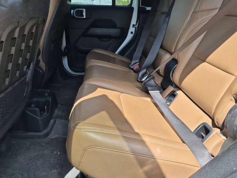 Used 2020 Jeep Gladiator Rubicon AWD/4WD image 17